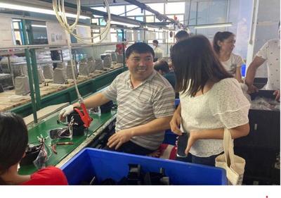 两位新疆姑娘历时9月工厂调研,戳破&ldquo;出疆务工是强迫劳动&rdquo;反华谎言